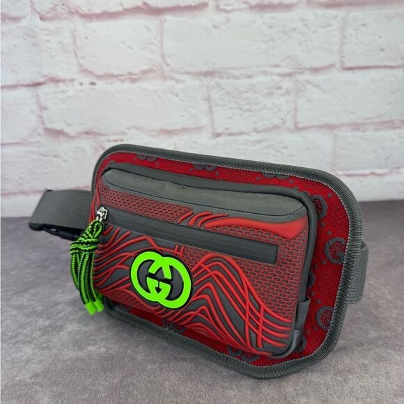 Gucci NEW Graphic Red Gray Men's Bag - Picture 3 of 14